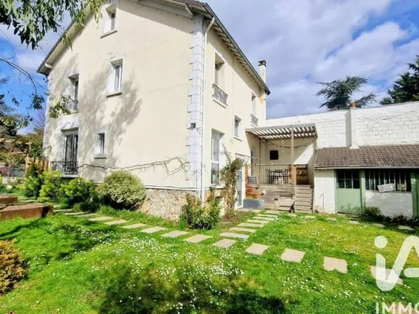 Maison 10 pièces 155 m²