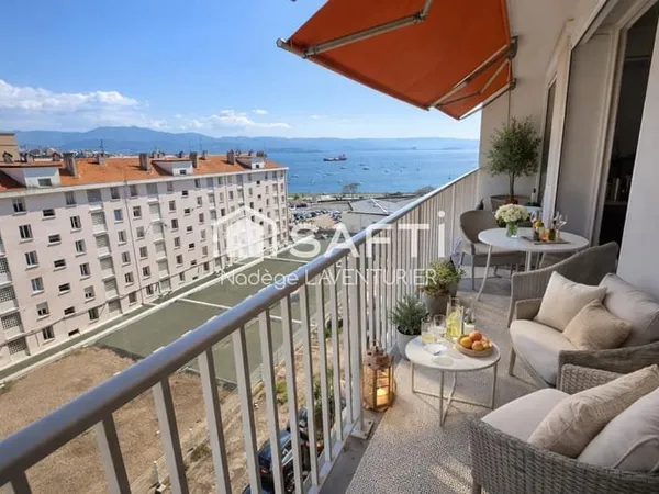 Appartement T3 traversant -5e étage vue mer- Ajaccio