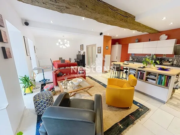 Maison familiale avec 5 chambres, jardin et garage - La Meignanne