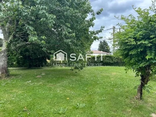 Terrain 550 m²