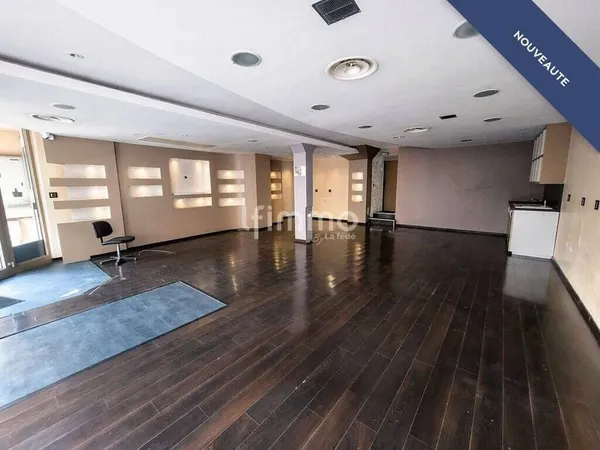 Local commercial 92 m²