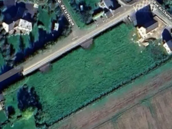 Terrain 983 m²
