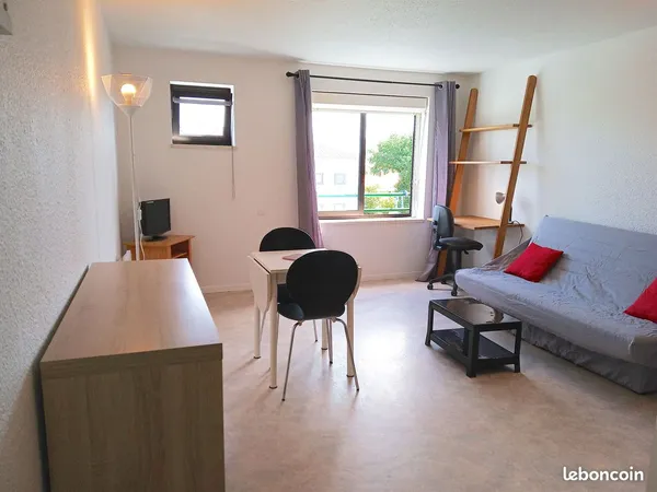 STUDIO proche centre ville - gare - commerces - ecoles