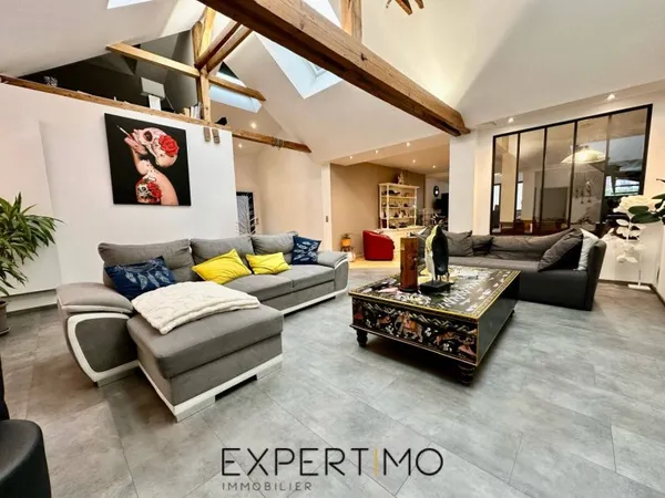 Loft 6 pièces 225 m²
