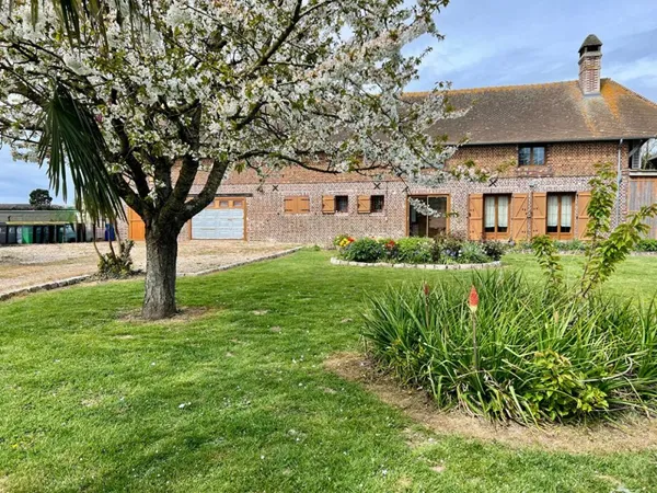 Maison Hectomare 8 pièce(s) 210 m2