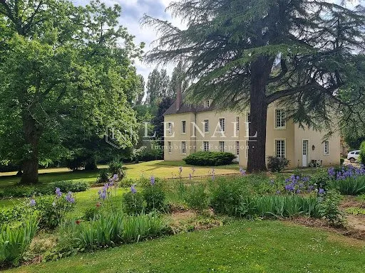 Maison 10 pièces 356 m²