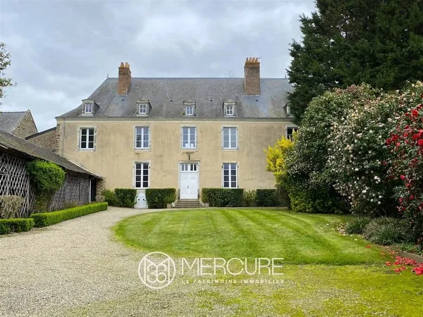 Ancien Presbythere Des XVIIIe-XIXe - Piscine