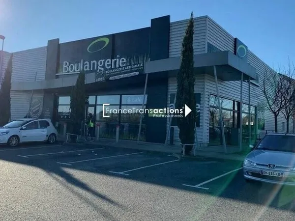 Local commercial 517 m²