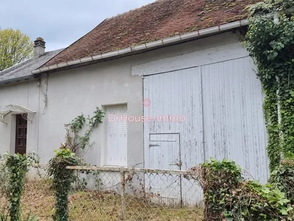 Maison 2 pièces avec garage et terrain de 3420m2 sur Aigurande