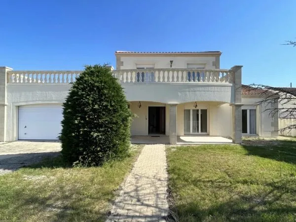 Maison 8 pièces 190 m²