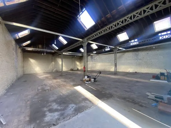 Local commercial 340 m²
