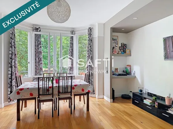 Appartement de 3P, de 85 m², entièrement rénové