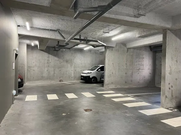 Parking 13 m²