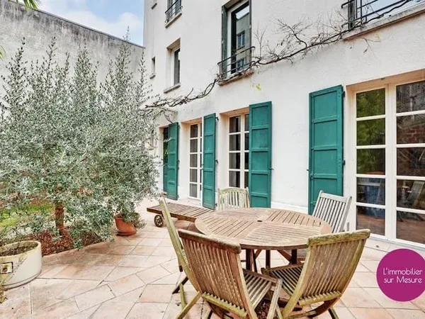 Maison 6 pièces 151 m²