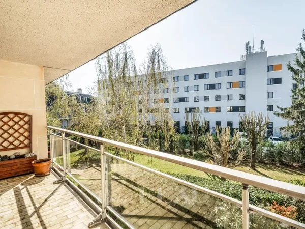 BOULOGNE NORD - Parc Rothschild - Soleil et Verdure