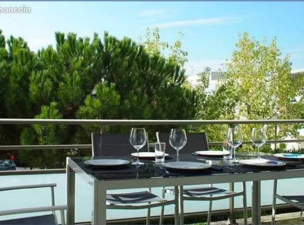 Lumineux T4 meublé de 86 m² dans résidence calme