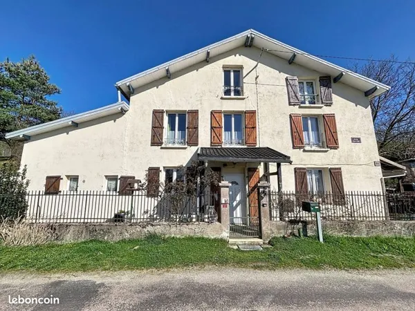Maison 7 pièces 198 m²