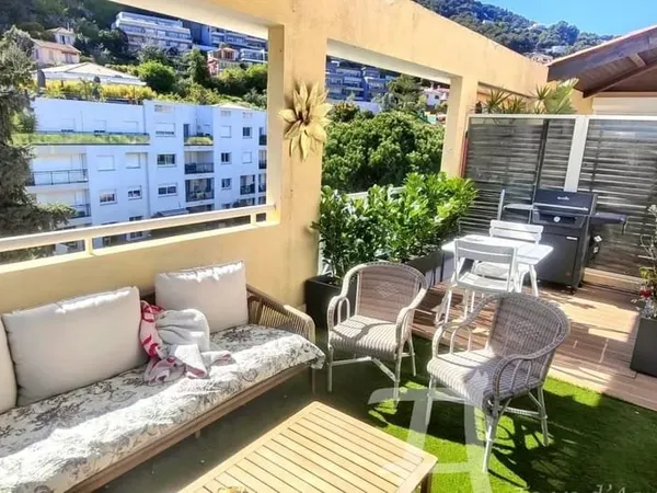 RARE 3 pièces avec TERRASSE / PARKING / CAVE