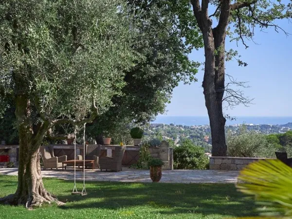 Maison individuelle 20 pièces 1500 m²