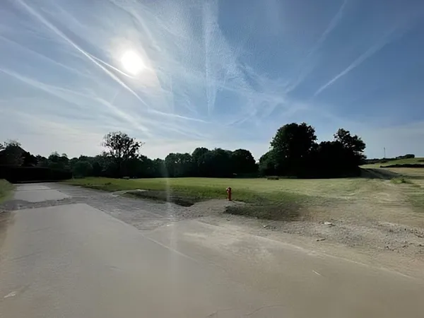 Terrain 812 m²