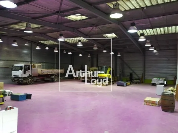 Local d'activité 522 m²