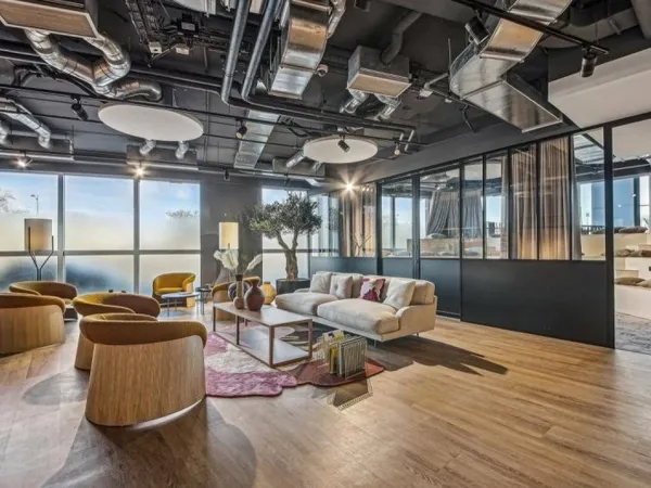 Bureaux 5618 m²