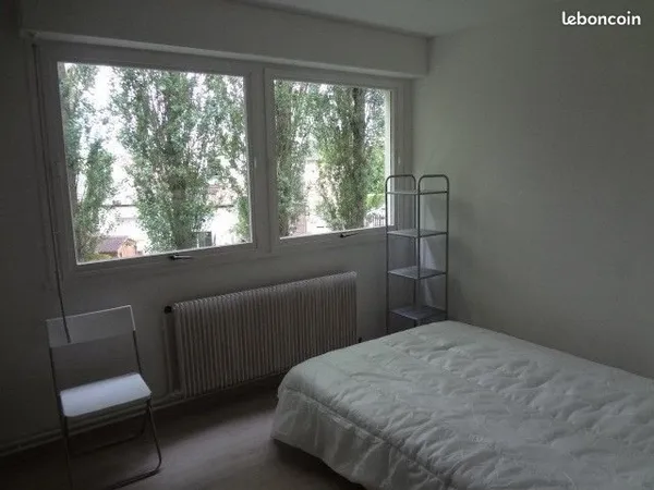 Studio 1 pièce 28 m²