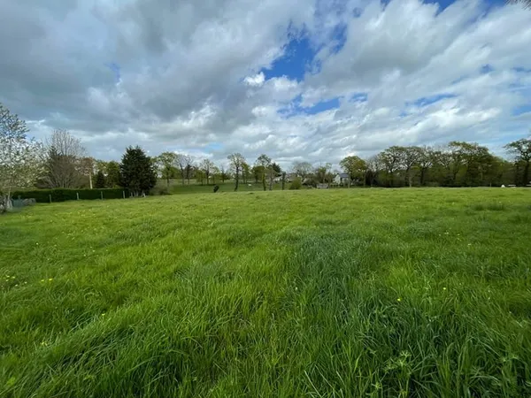 Terrain plat viabilisé Saint Guyomard 660 m2 axe Vannes Ploermel