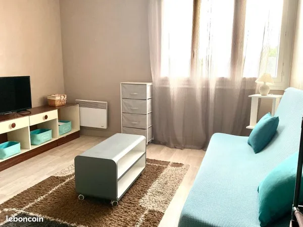 F1 bis 34 m2 en meuble dans résidence