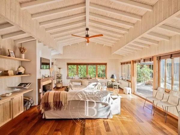 Maison de luxe 159 m²