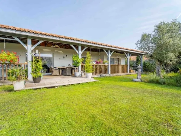 Maison 3 pièces 142 m²
