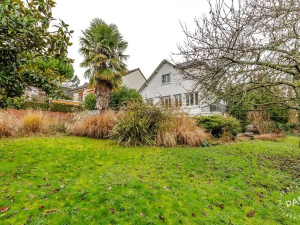 Maison 9 pièces 180 m²