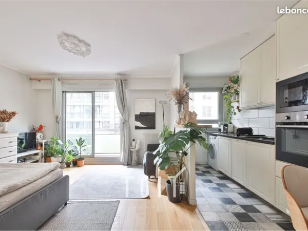 Studio 30 m2 - Paris 14ème - 1 pièce - Balcon filant
