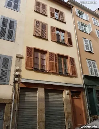 T2 lumineux 32 m² - Hyper centre - Charges comprises dont chauffage - Proche Place des Bancs - Limog
