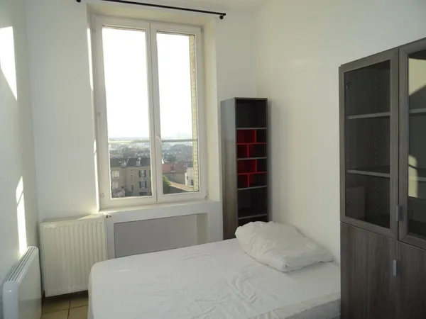 NANCY, joli STUDIO MEUBLE