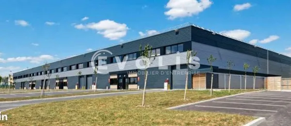 Local d'activité 466 m²