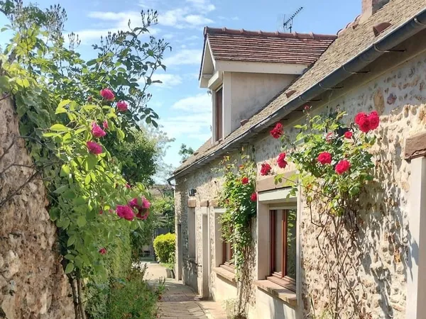 Maison ancienne - centre ville Jouars Pontchartrain