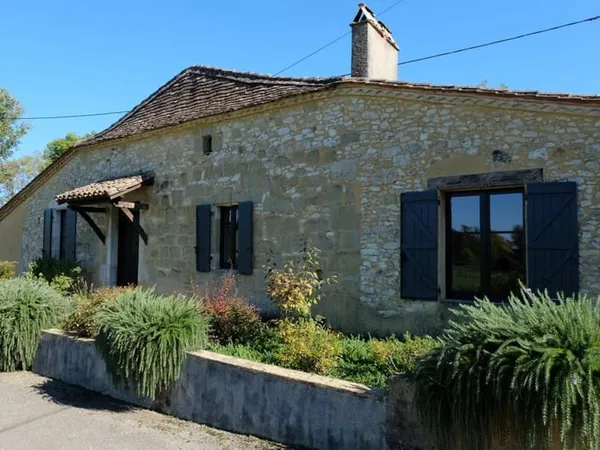 Charmant cottage à la campagne avec une terrasse et un jardin agréables