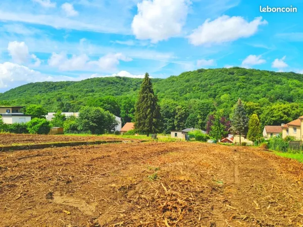 Terrain viabilisé 990m² à Ars-sur-Moselle