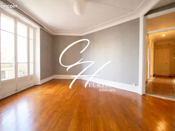 Appartement 2 pièces 62 m²