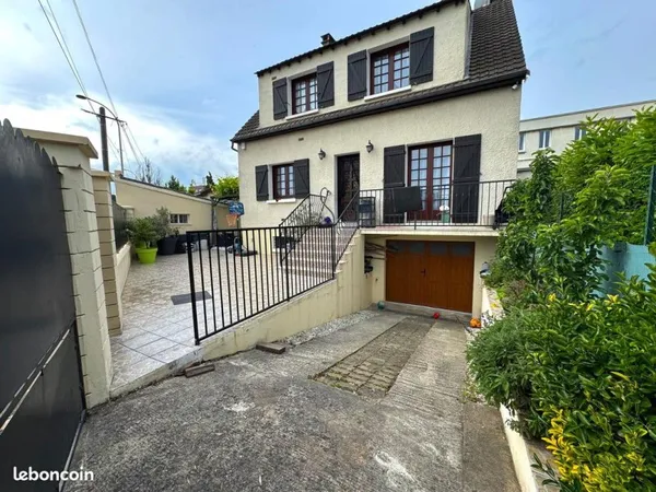 Maison 120 m² Bondy (93140)