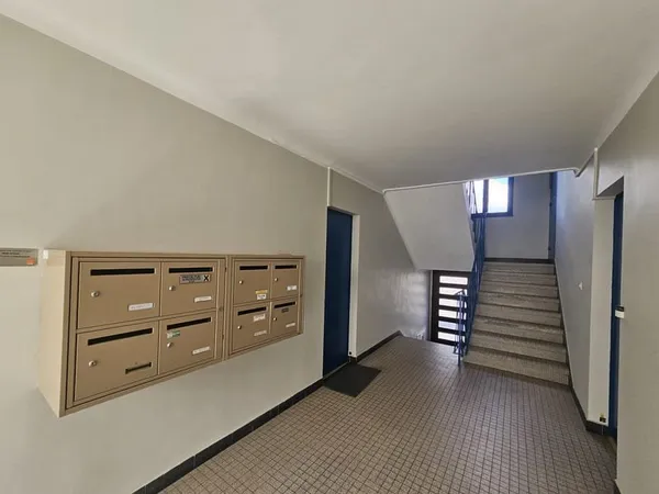 Appartement de type 4 de 70.57m2 avec grand box et cave