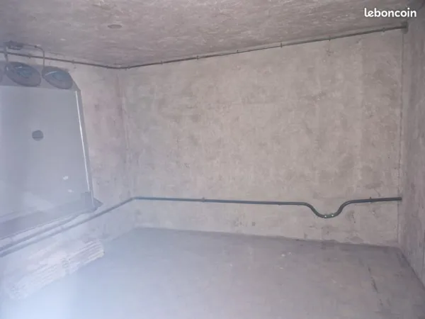 Cave 20 m² Bordeaux