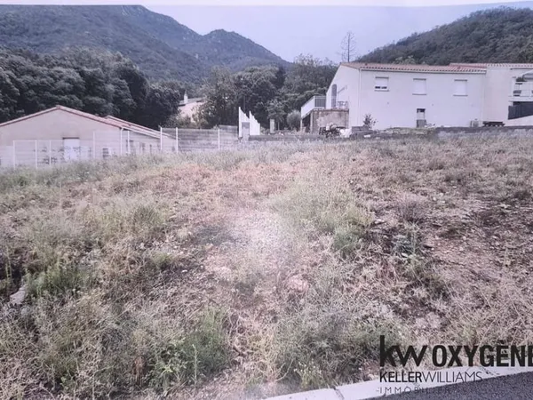 Terrain constructible 344m² à Arles-Sur-Tech