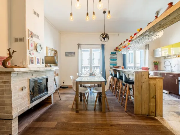 Appartement 5 pièces de 80m2 avec caractère Coeur Aubagne