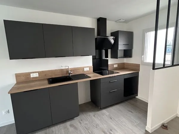 Location maison neuve a Ferrières