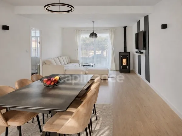 Maison rénovée avec 4 chambres - Environnement calme à Thaon-les-Vosges proche domaine des lacs (881