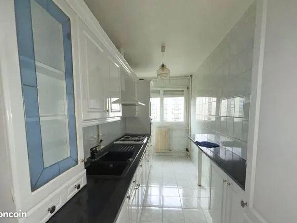Appartement 3 p de 56m² proche écoles