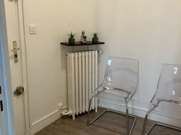 Paris 17 - Quartier Lévis / Villiers / Batignolles - 2 pièces 23,80 m² - Fort potentiel