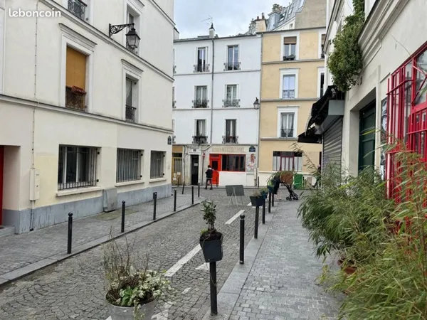 Boutique 25 m² ISSY LES MOULINEAUX